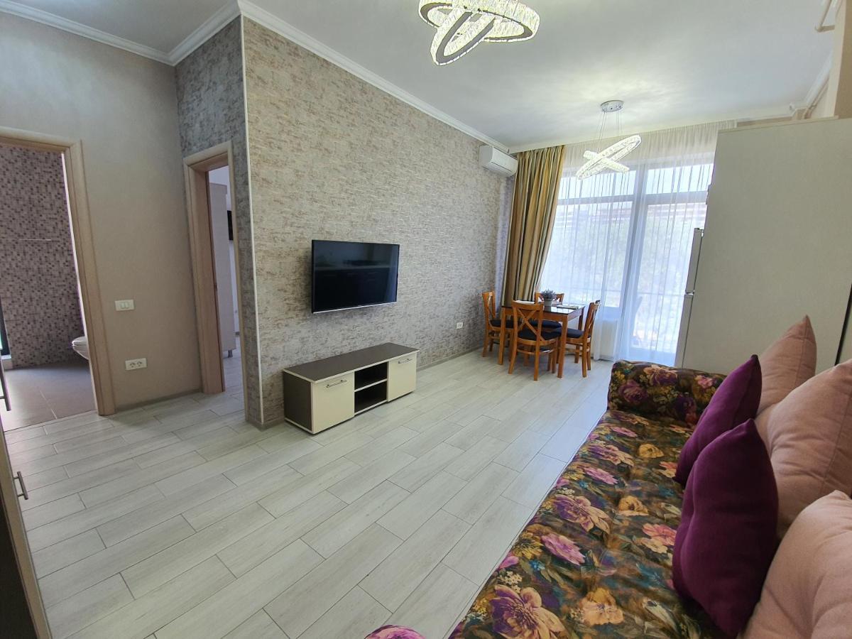 Lotus 7 Silver Mamaia Dış mekan fotoğraf