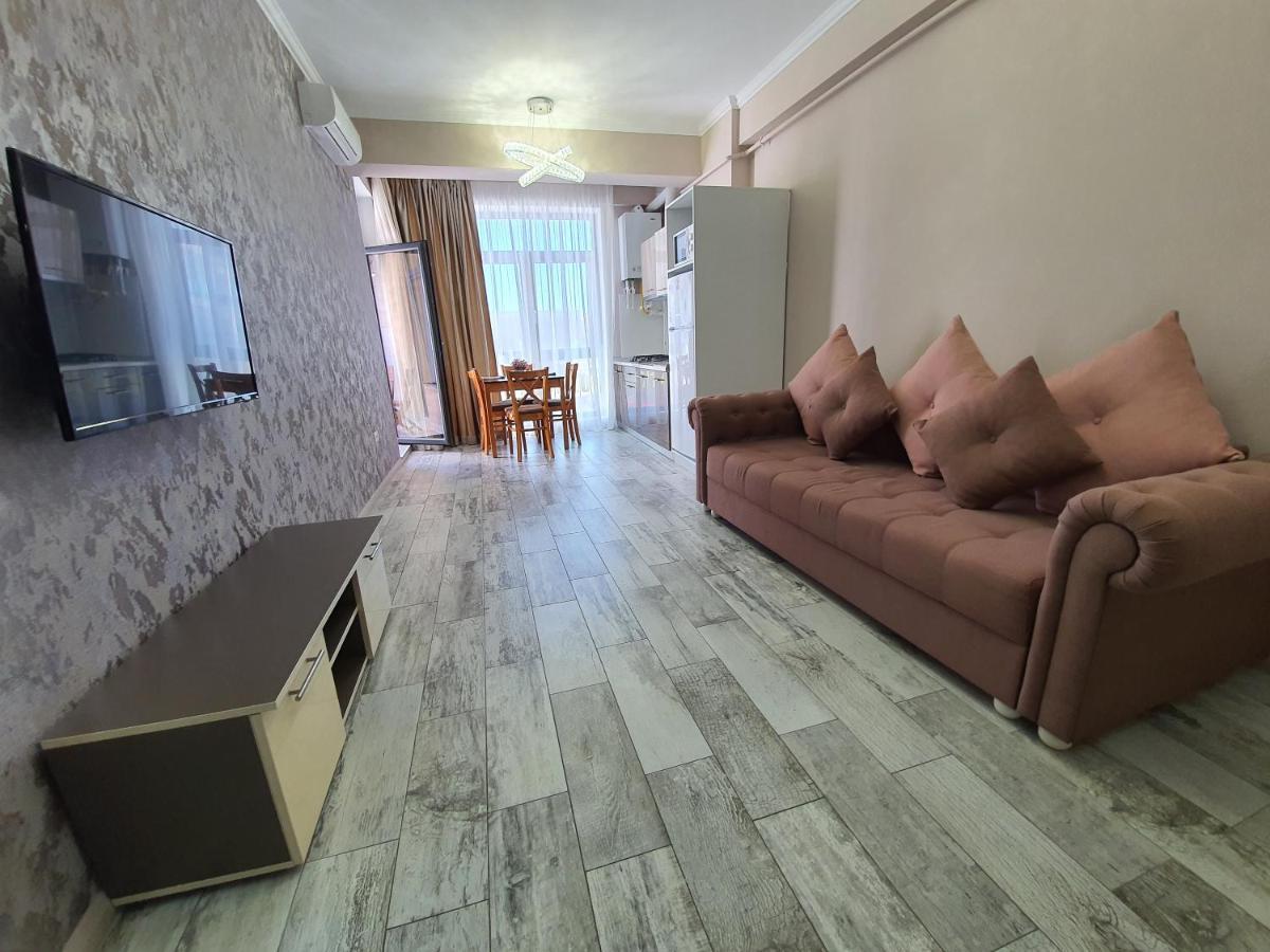 Lotus 7 Silver Mamaia Dış mekan fotoğraf