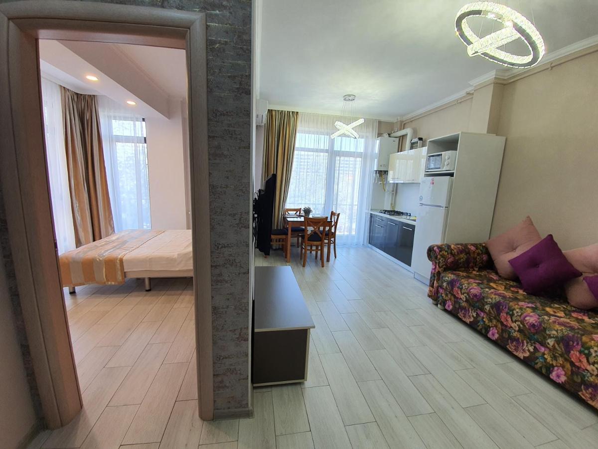 Lotus 7 Silver Mamaia Dış mekan fotoğraf