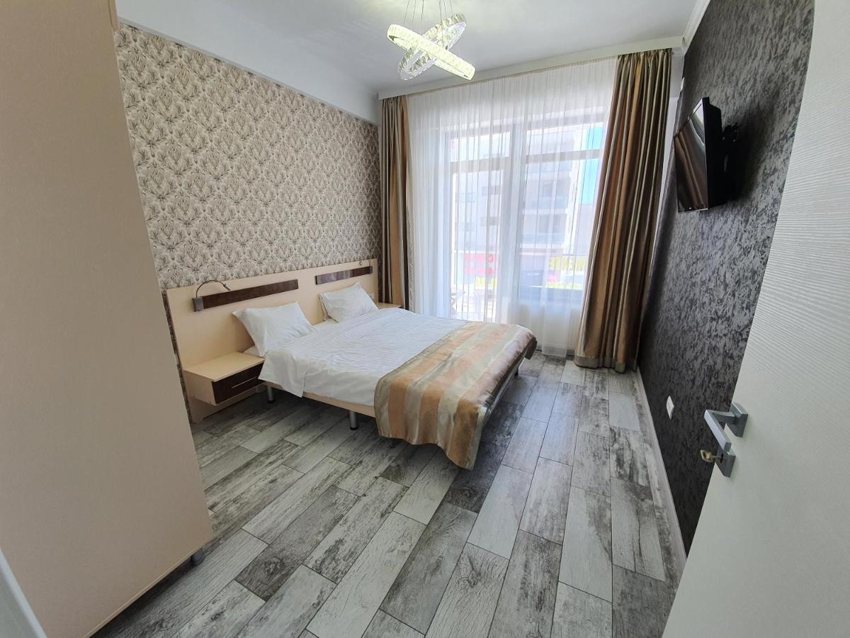 Lotus 7 Silver Mamaia Dış mekan fotoğraf