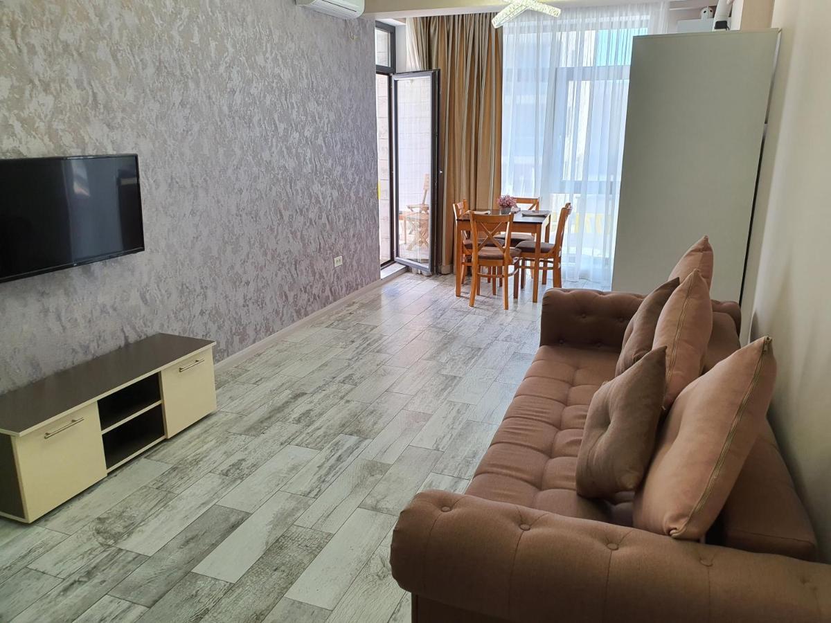 Lotus 7 Silver Mamaia Dış mekan fotoğraf